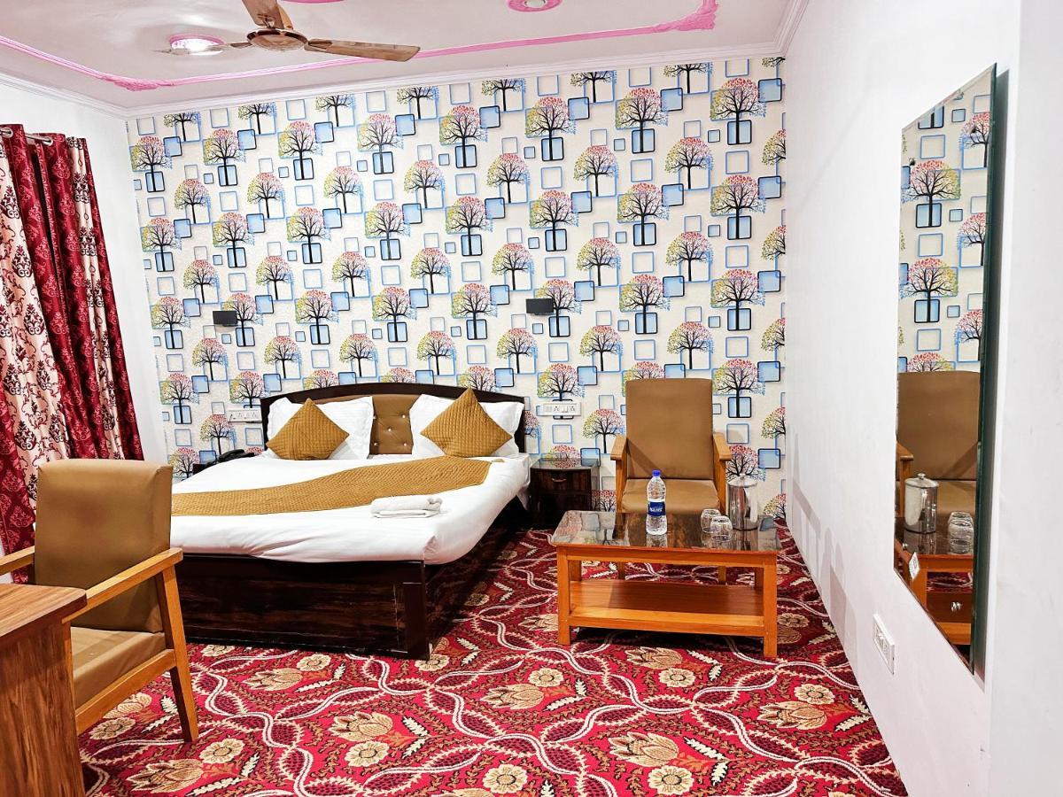 Roseline Inn Srinagar  Exterior photo