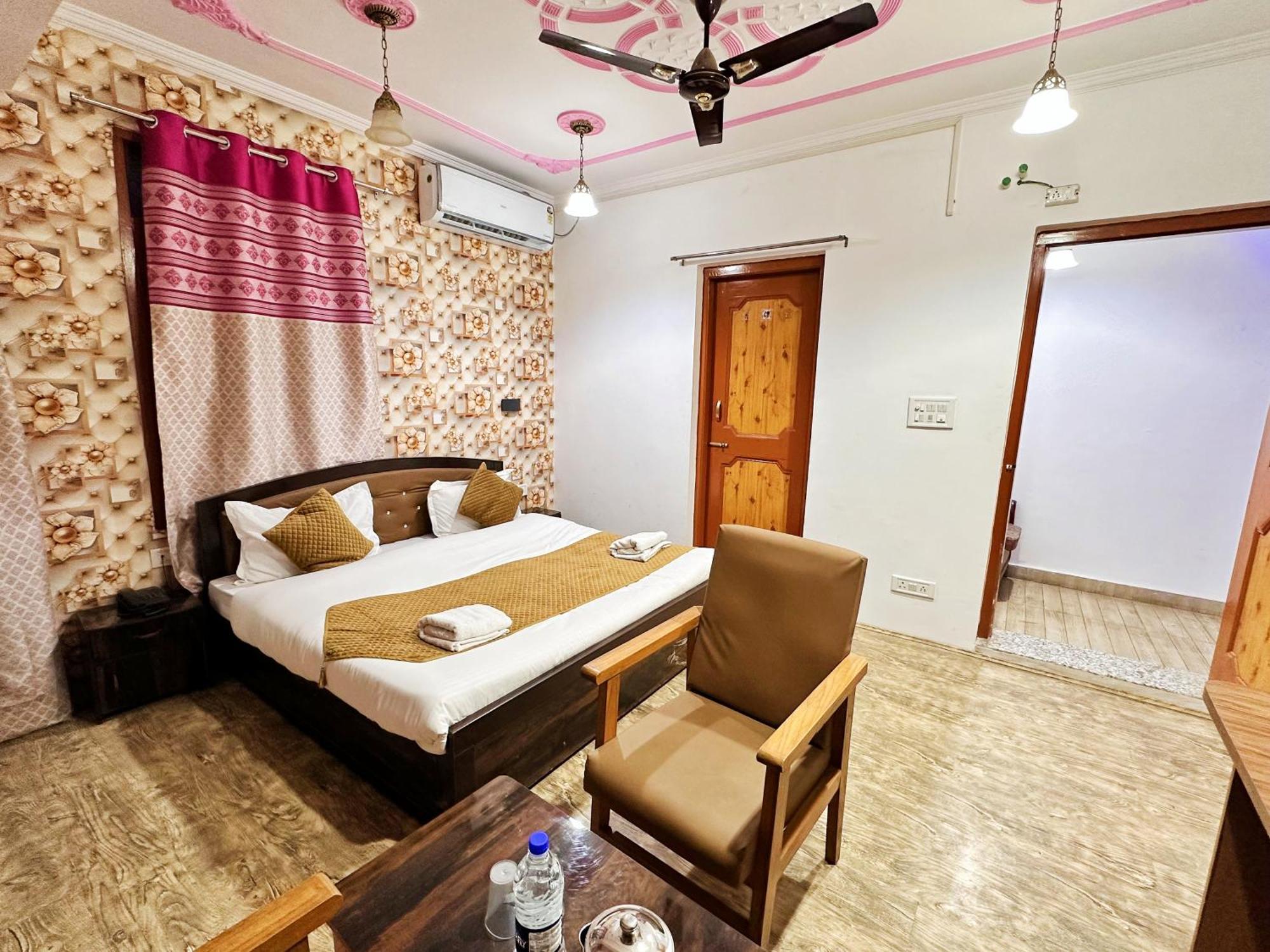 Roseline Inn Srinagar  Exterior photo